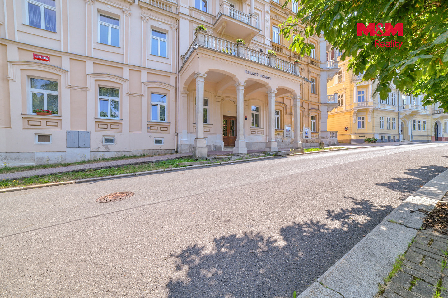 Pronájem bytu 1+kk 33 m² – fotografie 2