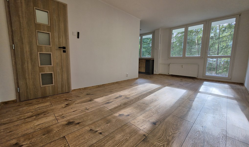 Prodej bytu 2+1 57 m², Osek – náhled fotky 7