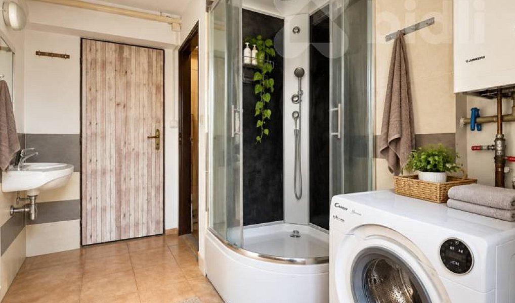 Prodej domu 213 m² s pozemkem 394 m², Praha – náhled fotky 26
