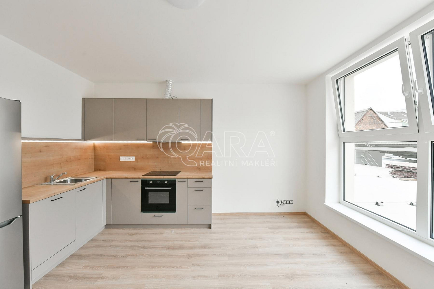 Pronájem bytu 2+kk 55 m² — photo 3