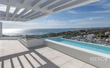 Prodej domu 210 m² s pozemkem 210 m², Benalmadena, Španělsko