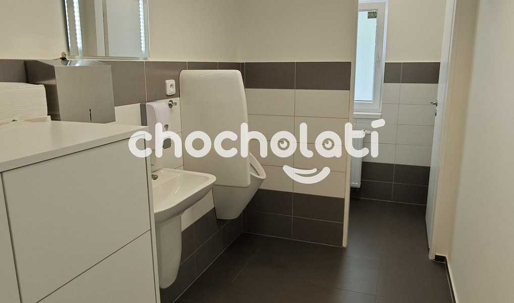 Prodej kanceláře 157 m², Pardubice – náhled fotky 27
