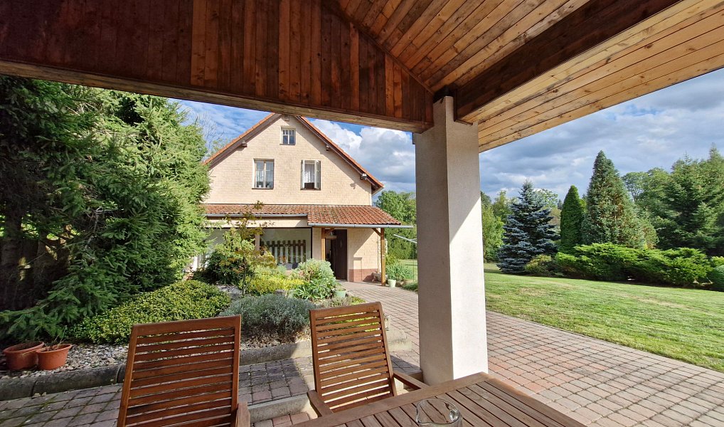 Prodej domu 340 m² s pozemkem 4 725 m², Verneřice – náhled fotky 11
