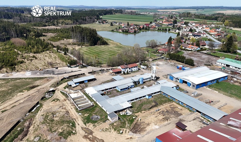 Prodej výrobních prostor 5 000 m², Hladov – náhled fotky 11