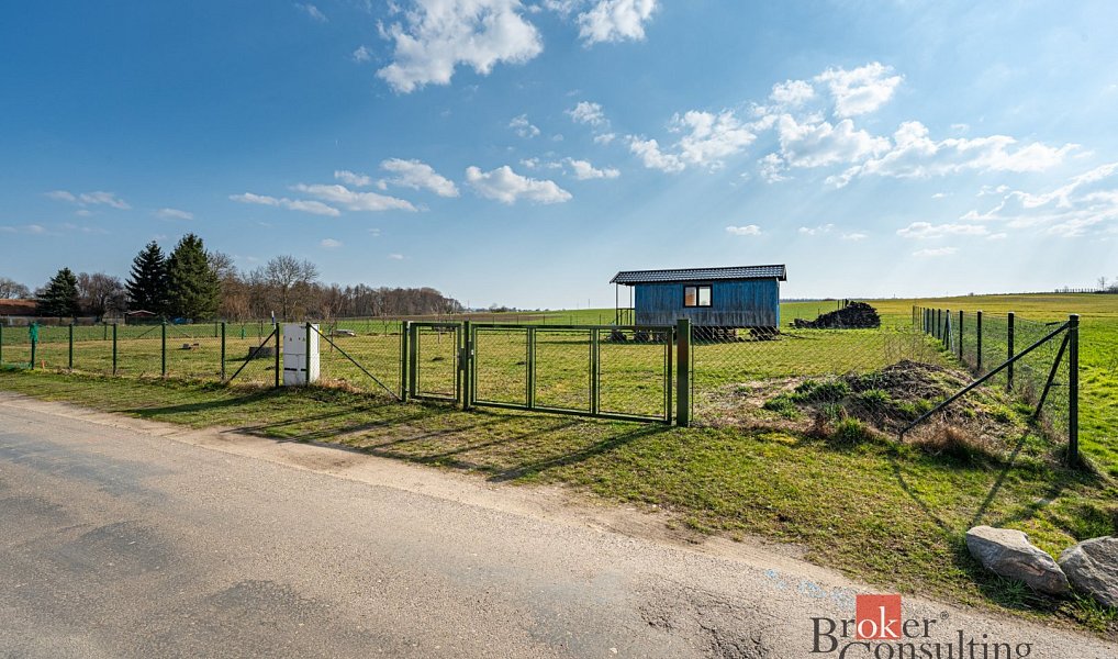 Prodej stavebního pozemku 840 m², Moravany – náhled fotky 9