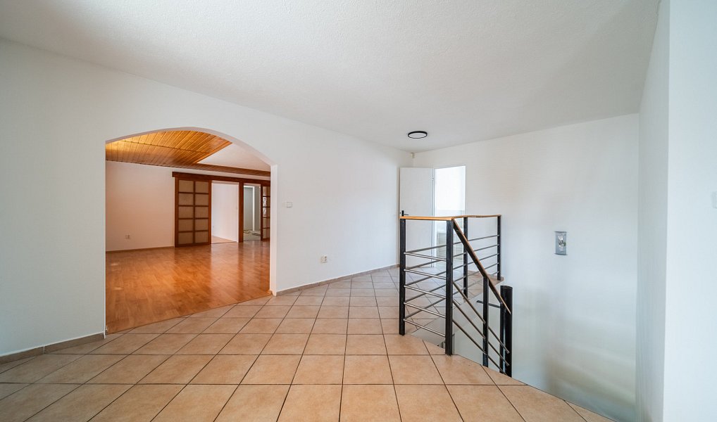 Prodej domu 292 m² s pozemkem 596 m², Bělkovice-Lašťany – náhled fotky 5