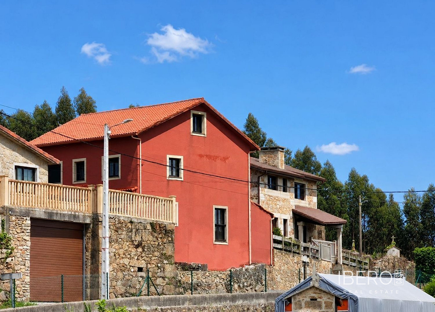 Prodej domu 600 m² s pozemkem 370 m²