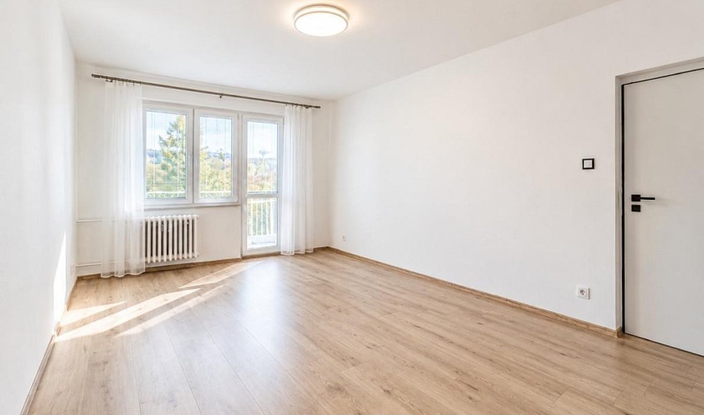 Prodej bytu 2+1 49 m², Beroun – náhled fotky 2