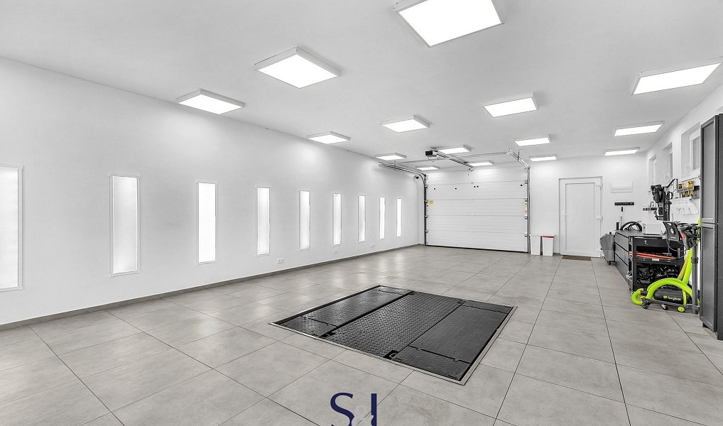 Prodej obchodních prostor 325 m², Nový Bor – náhled fotky 18