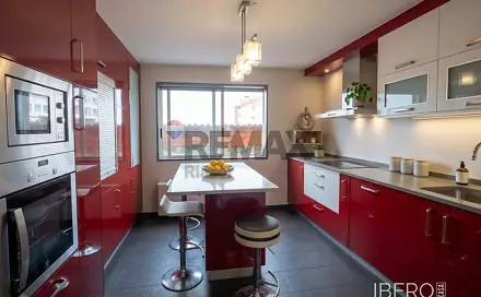 Prodej bytu 5+kk 112 m², Ames, Španělsko