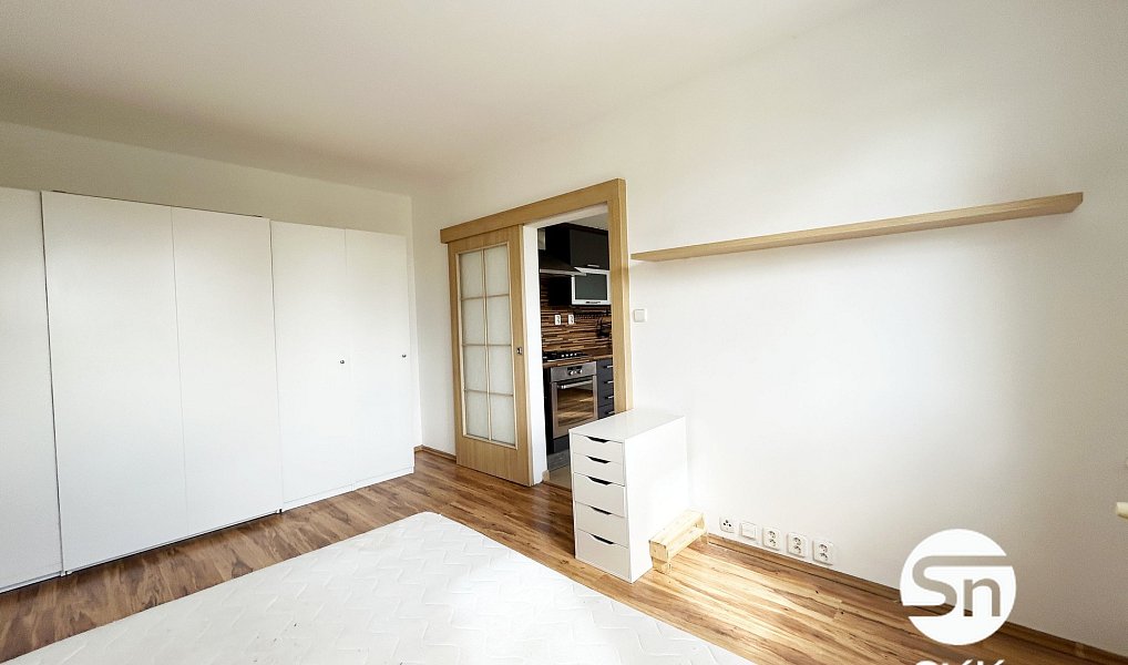 Pronájem bytu 2+kk 36 m², Praha – náhled fotky 11
