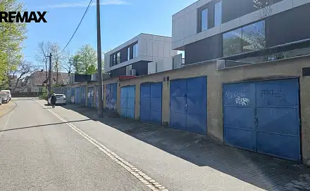 Zděná garáž 18 m2, Opava - Předměstí, Opava