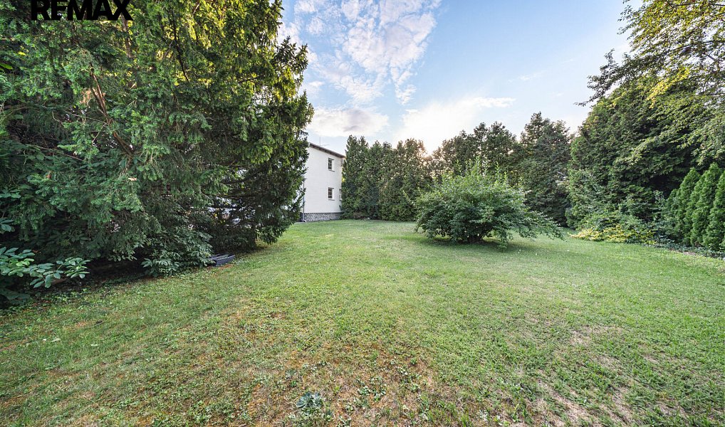 Prodej domu 361 m² s pozemkem 1 042 m², Kolín – náhled fotky 47