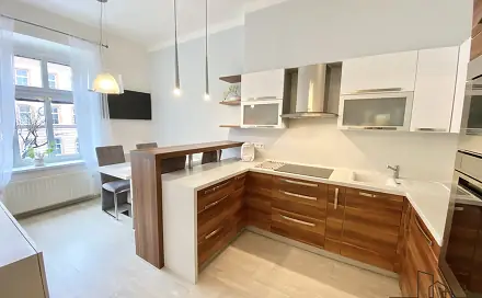 Pronájem bytu 3+1 84 m², 17. listopadu, Olomouc