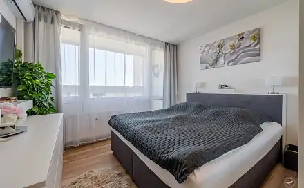 Prodej bytu 4+1 82 m², Otradovická, Praha 4 - Kamýk, okres Praha