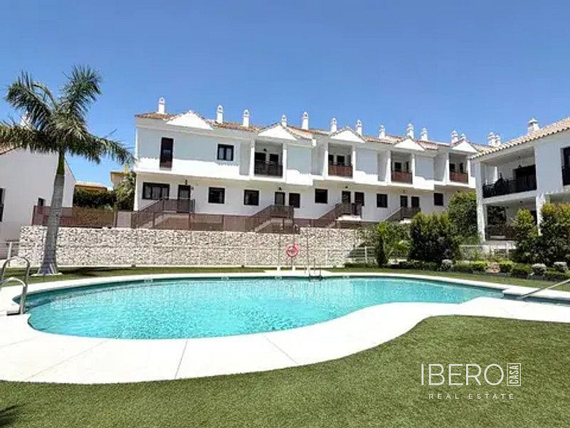 Casa 4+kk – Mijas, Riviera del Sol - Fase VIII, Urbanización Sitio de Calahonda - Vista 3