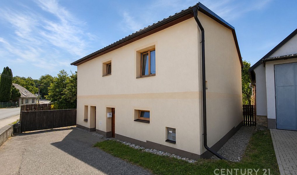 Prodej domu 238 m² s pozemkem 1 086 m², Kunžak – náhled fotky 2