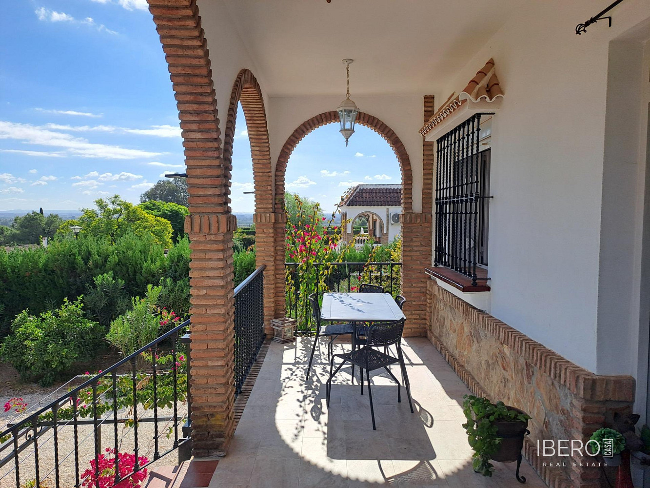 Prodej domu 2 560 m² s pozemkem 2 304 m² — photo 3