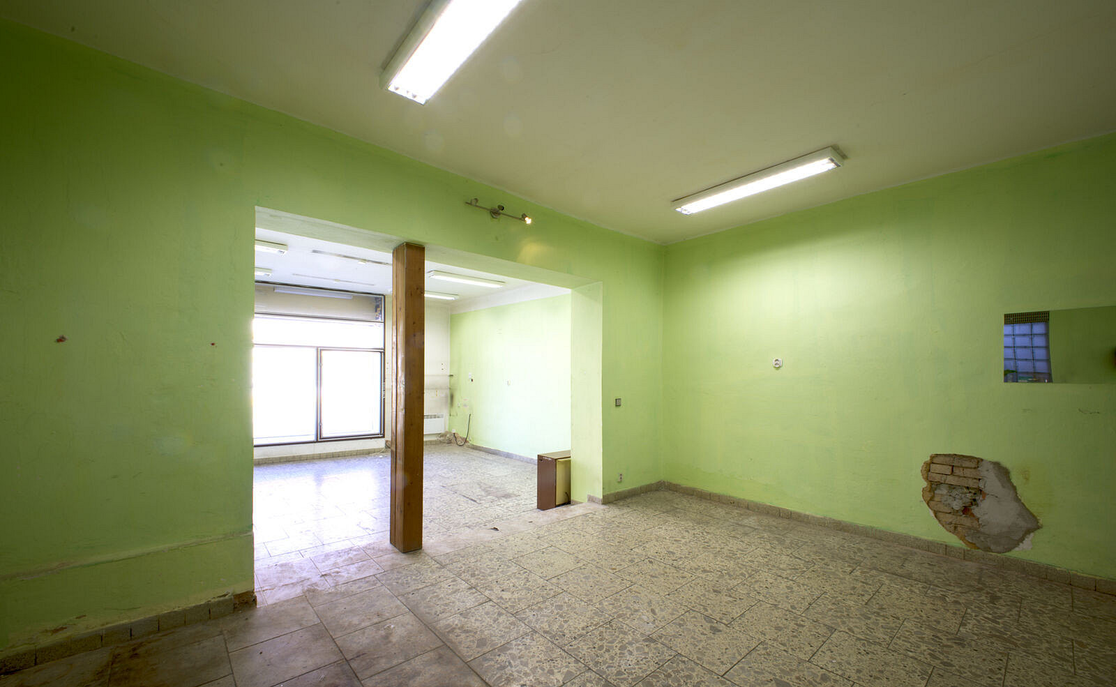 Pronájem obchodních prostor 54 m² – fotografie 5