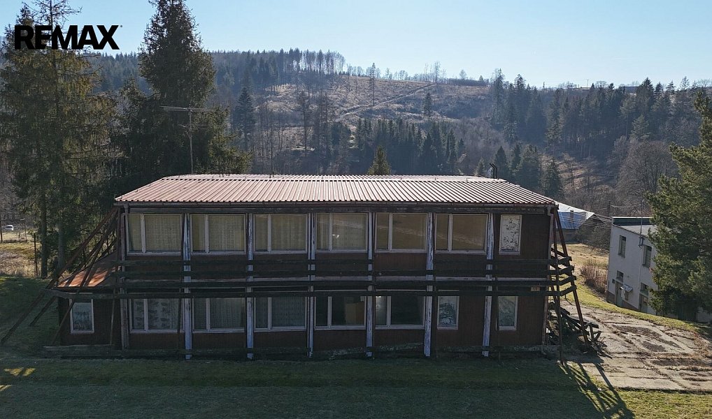 Prodej ubytovacího objektu 657 m², Rajnochovice – náhled fotky 12