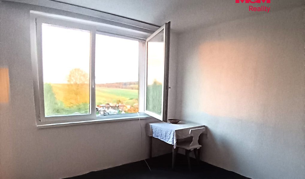 Prodej bytu 1+1 38 m², Rovná – náhled fotky 3