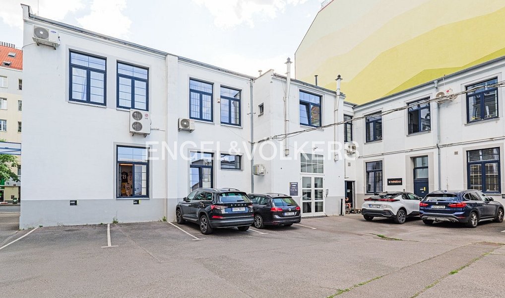 Pronájem skladovacích prostor 149 m², Praha – fotka 1 z 7