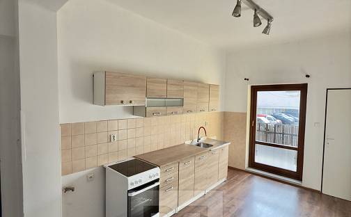 Pronájem bytu 3+1 90 m², Brožovského, Slaný, okres Kladno