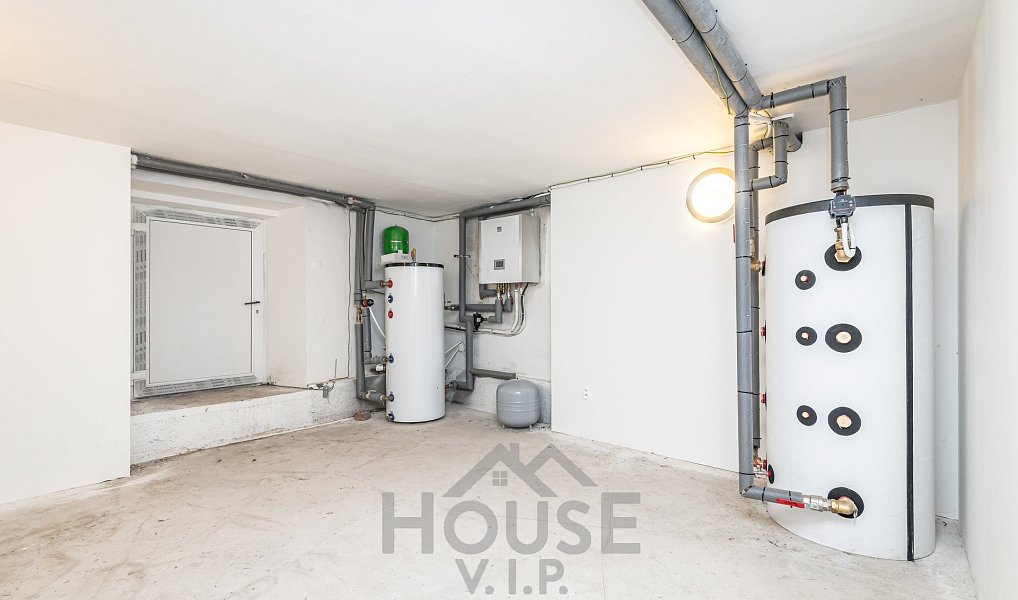 Prodej ubytovacího objektu 550 m², Tuklaty – náhled fotky 12