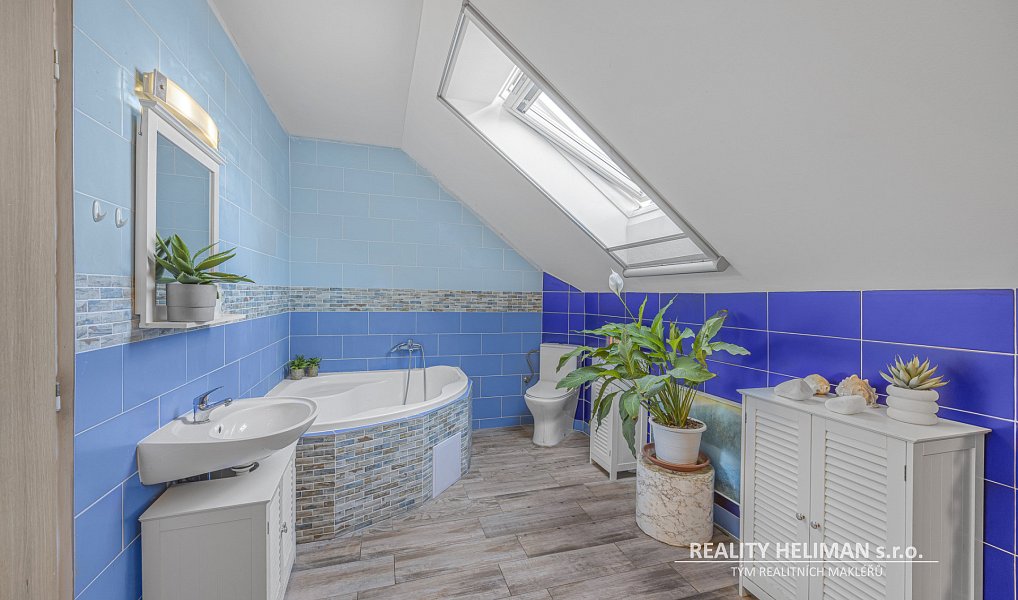 Prodej domu 393 m² s pozemkem 775 m², Líbeznice – náhled fotky 34