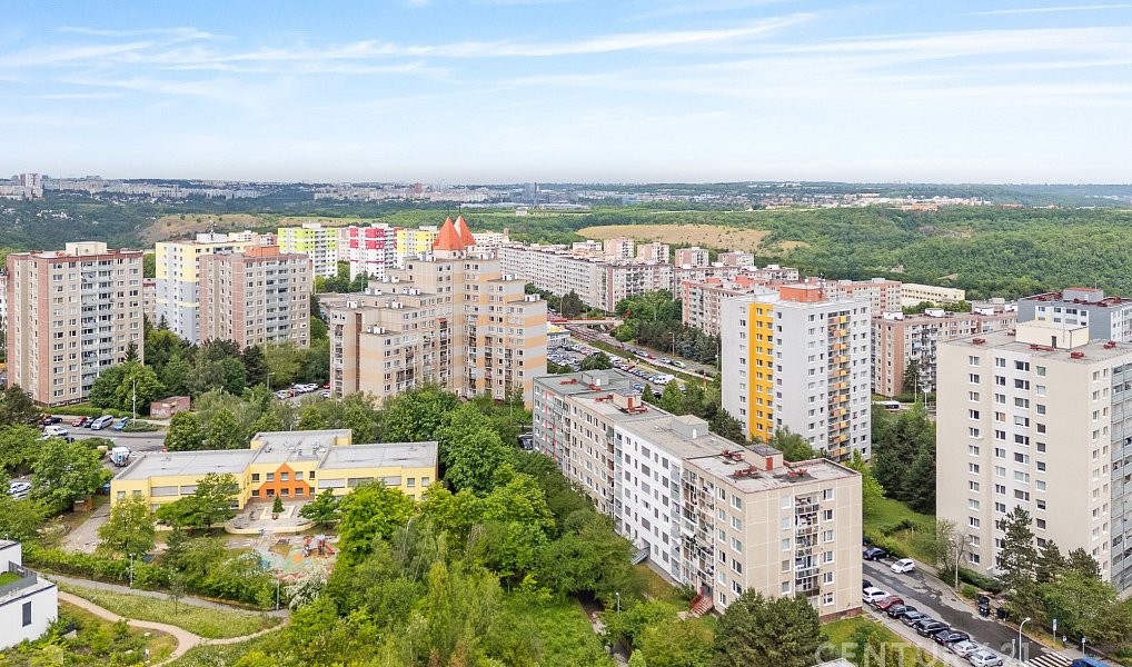 Prodej bytu 3+1 77 m², Praha – náhled fotky 37