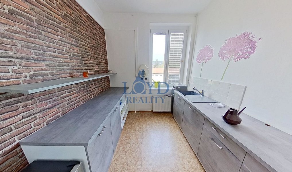 Pronájem kanceláře 30 m², Karlovy Vary – náhled fotky 36
