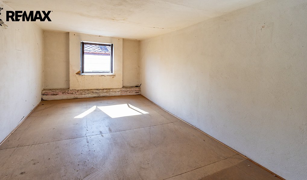 Prodej domu 500 m² s pozemkem 487 m², Cvikov – náhled fotky 28