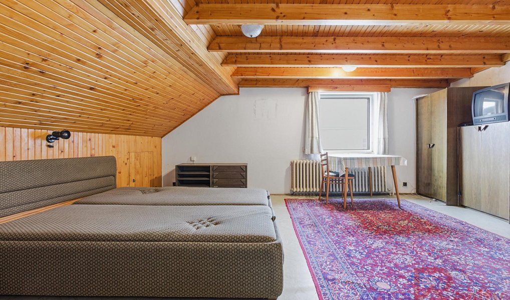 Prodej domu 290 m² s pozemkem 1 076 m², Karlovy Vary – náhled fotky 26