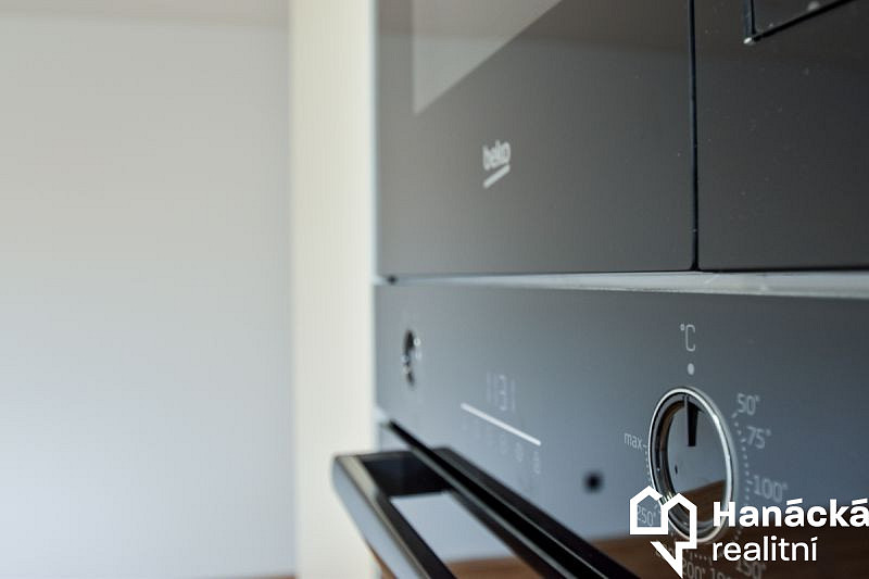 Pronájem bytu 2+kk 61 m² – pohled 5