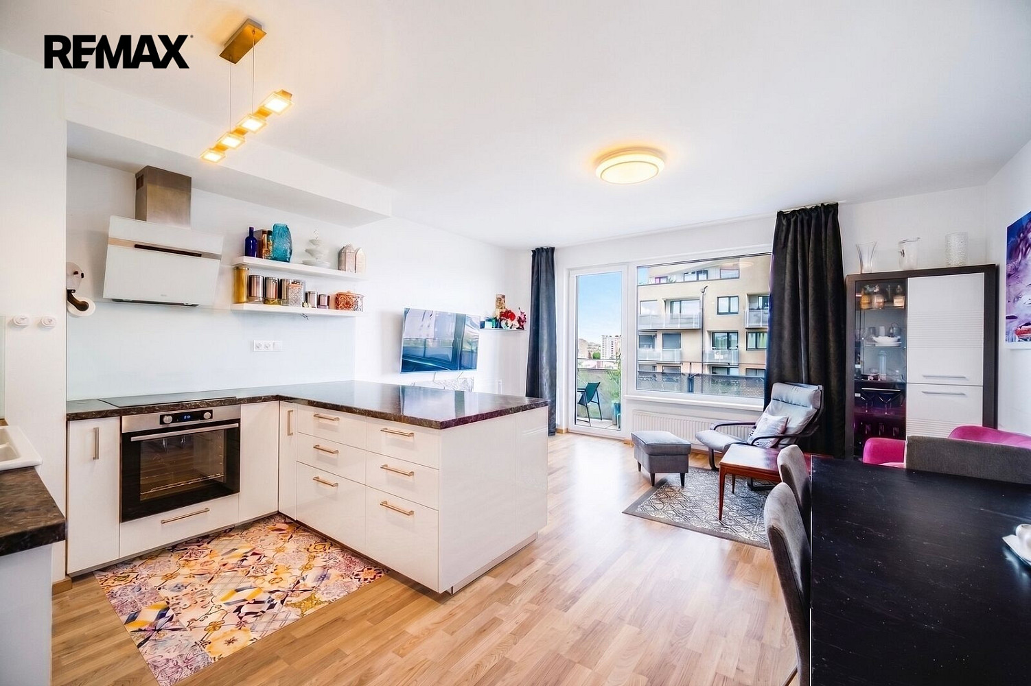 Prodej bytu 4+kk 93 m² – fotografie 4