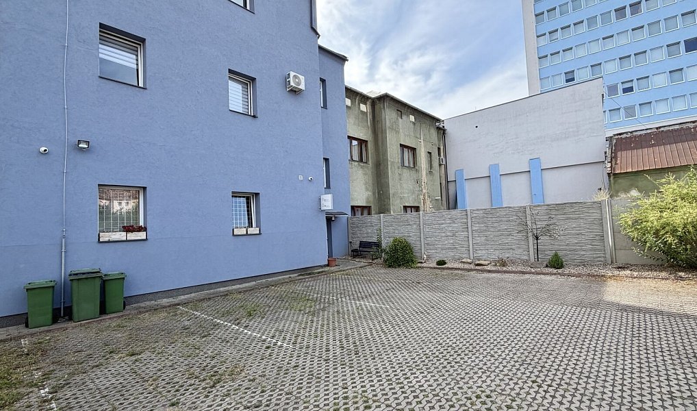 Prodej domu 466 m² s pozemkem 778 m², Chomutov – náhled fotky 21