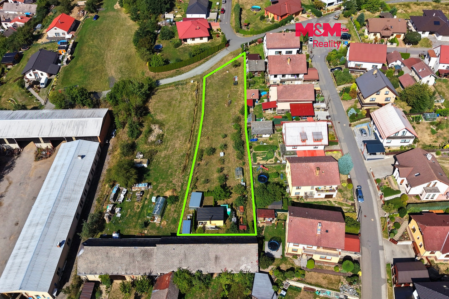 Prodej stavebního pozemku 1 496 m²