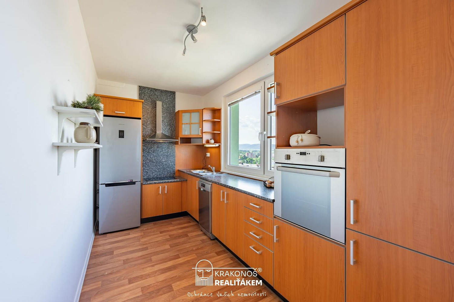 Pronájem bytu 3+1 68 m² – fotografie 3