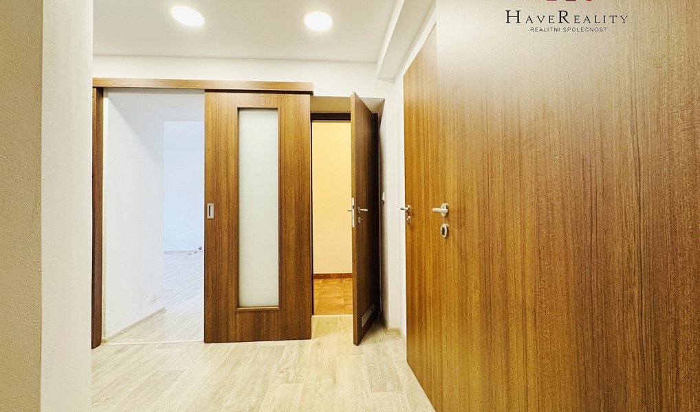 Pronájem bytu 2+kk 50 m², Benešov – náhled fotky 4