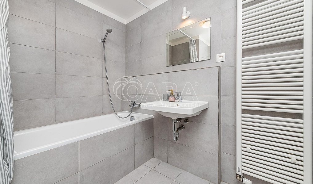 Prodej bytu 1+kk 33 m², Praha – náhled fotky 5