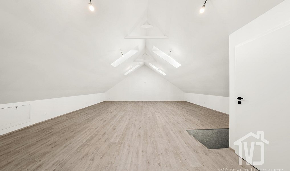 Prodej bytu 4+kk 143 m², Hořovice – náhled fotky 12