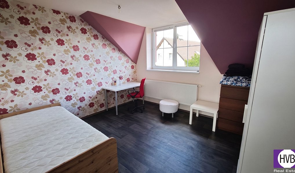Pronájem bytu 6+kk 162 m², Praha – náhled fotky 9