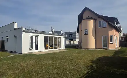 Prodej domu 180 m² s pozemkem 945 m², Krumlovská, České Budějovice - České Budějovice 7