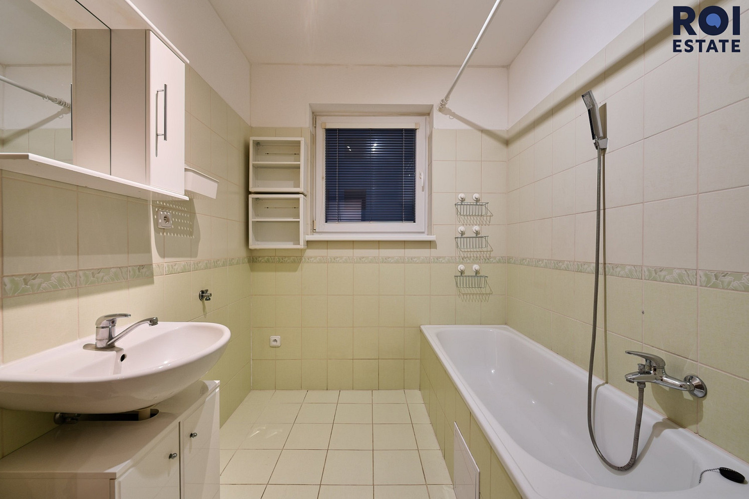Pronájem bytu 1+kk 25 m² — photo 2