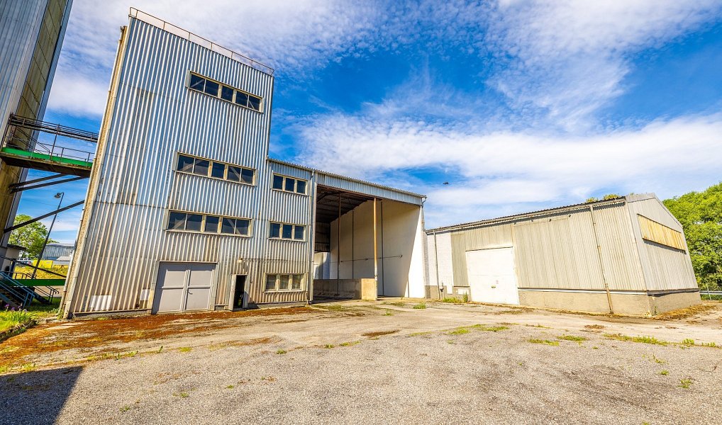 Prodej výrobních prostor 9 957 m², Kájov – náhled fotky 12