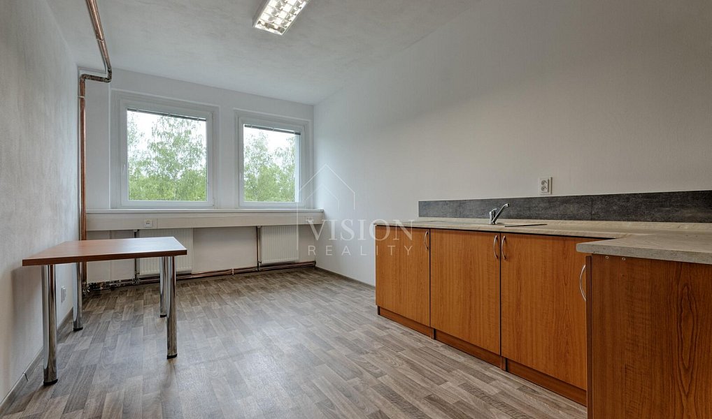 Pronájem kanceláře 29 m², Jindřichův Hradec – náhled fotky 4