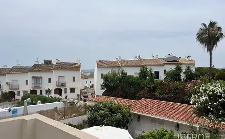 Prodej bytu 4+kk 98 m², Estepona, Španělsko