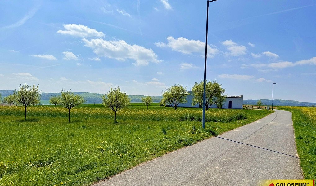 Prodej stavebního pozemku 3 940 m², Fryšták – náhled fotky 9