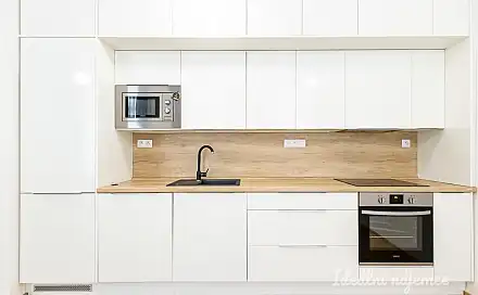 Pronájem bytu 1+kk 32 m², Heřmanova, Praha 7 - Holešovice