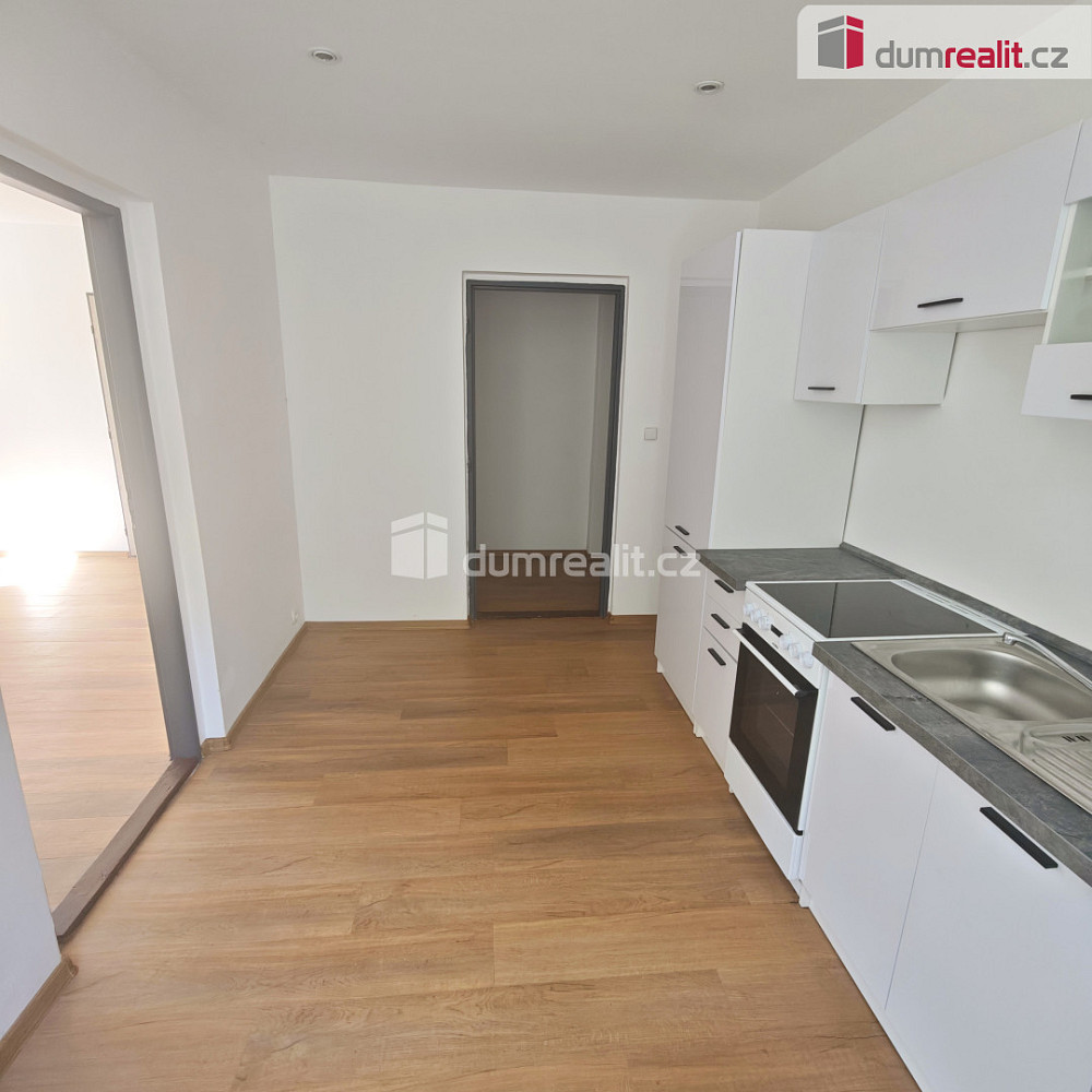 Pronájem bytu 2+1 65 m² — photo 2